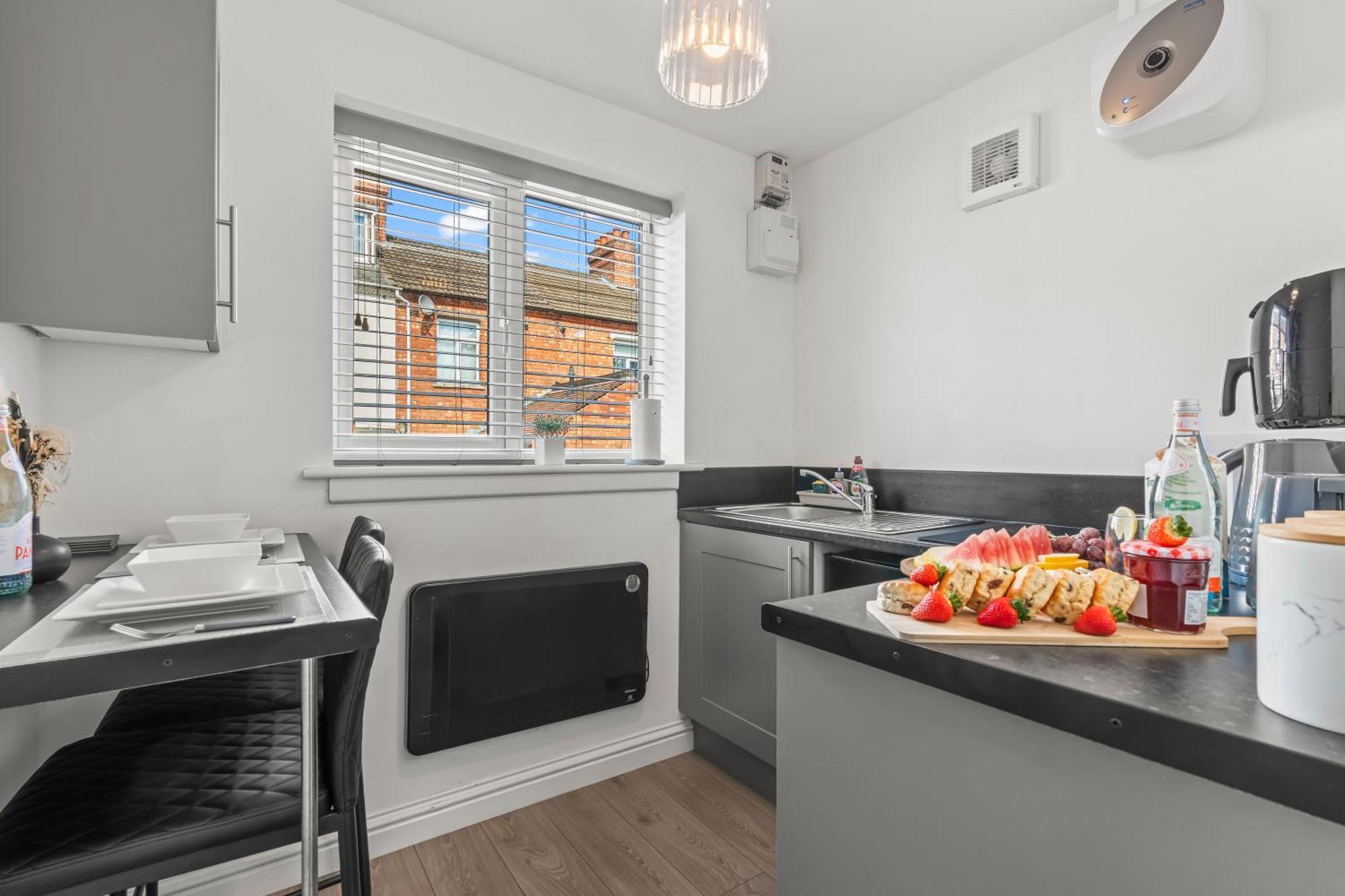 City Centre House, Parking With Ev, Free Wifi, Netflix Coventry Eksteriør bilde
